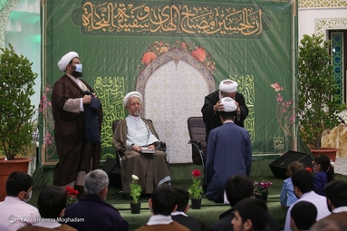 مراسم عمامه گذاری طلاب مدرسه علمیه امام خمینی ره