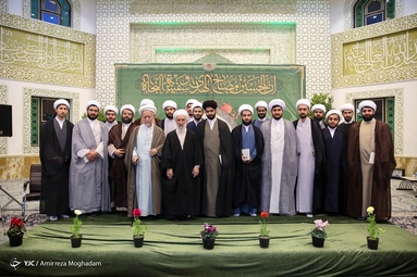 مراسم عمامه گذاری طلاب مدرسه علمیه امام خمینی ره
