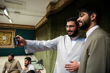 مراسم عمامه گذاری طلاب مدرسه علمیه امام خمینی ره