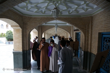 مراسم عمامه گذاری طلاب مدرسه علمیه امام خمینی ره