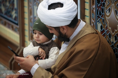 مراسم عمامه گذاری طلاب مدرسه علمیه امام خمینی ره