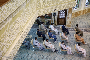 مراسم عمامه گذاری طلاب مدرسه علمیه امام خمینی ره