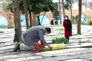 زیارت اهل قبور در پنجشنبه آخر سال ۱۴۰۰ - امامزاده عبدالله  گرگان