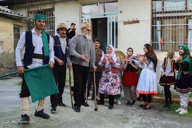 آیین نوروزخوانی در روستا