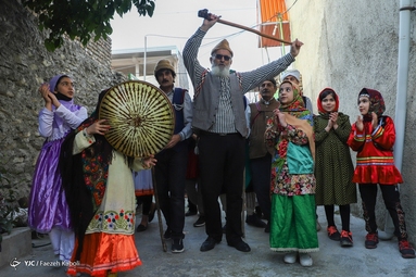 آیین نوروزخوانی در روستا