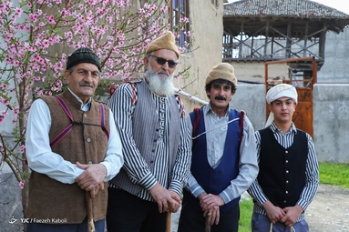 آیین نوروزخوانی در روستا