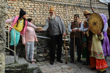 آیین نوروزخوانی در روستا