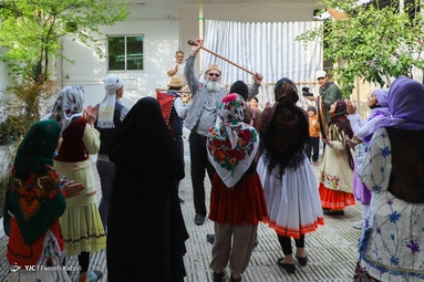 آیین نوروزخوانی در روستا