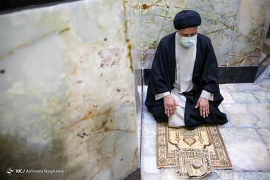تشرف رئیس جمهور به حرم حضرت عبدالعظیم الحسنی (ع)