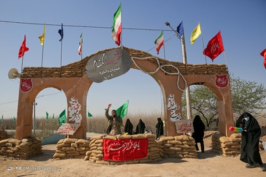 زائران راهیان نور در یادمان شهدای والفجر هشت - اروندخوزستان