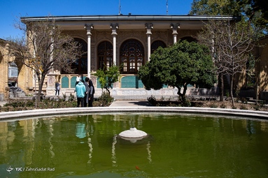 گردشگران نوروزی بنای تاریخی عمارت مسعودیه تهران