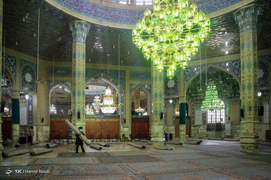 آیین غبارروبی مسجد جمکران در آستانه ماه مبارک رمضان
