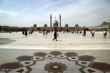 آیین غبارروبی مسجد جمکران در آستانه ماه مبارک رمضان
