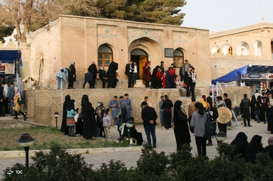 استقبال گردشگران از نمایشگاه صنایع دستی - ایلام