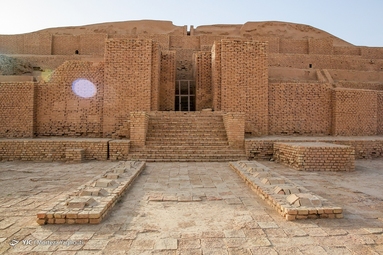 کاخ آپادانا و چغازنبیل