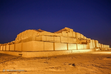 کاخ آپادانا و چغازنبیل
