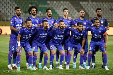 لیگ برتر فوتبال/ پرسپولیس ۰ - هوادار ۰