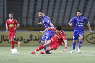 لیگ برتر فوتبال/ پرسپولیس ۰ - هوادار ۰