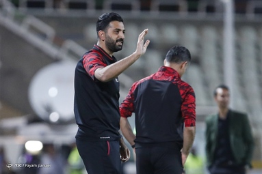 لیگ برتر فوتبال/ پرسپولیس ۰ - هوادار ۰
