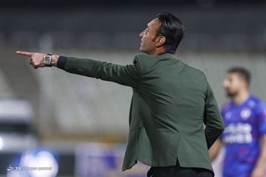 لیگ برتر فوتبال/ پرسپولیس ۰ - هوادار ۰