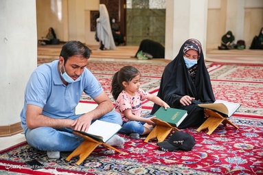 مراسم جزخوانی قرآن کریم در ماه مبارک رمضان - شیراز