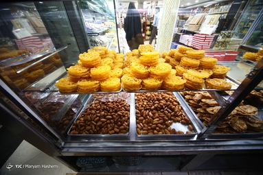 تهیه زولبیا و بامیه مخصوص ماه رمضان