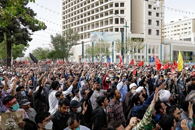 تشییع پیکر روحانی شهید «محمد اصلانی» - حرم رضوی
