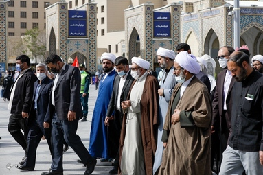 تشییع پیکر روحانی شهید «محمد اصلانی» - حرم رضوی