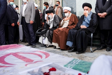 تشییع پیکر روحانی شهید «محمد اصلانی» - حرم رضوی