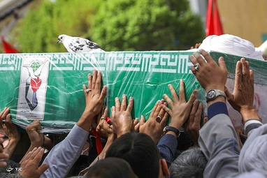 تشییع پیکر روحانی شهید «محمد صادق دارایی» - حرم مطهر رضوی