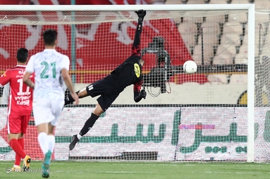 جام حذفی فوتبال/ پرسپولیس ۲ - آلومینیوم ۳