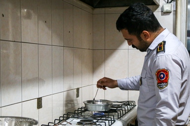 ضیافت افطاری در ایستگاه آتش نشانی - رشت