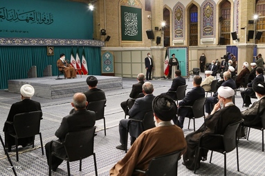 دیدار مسئولان نظام با مقام معظم رهبری