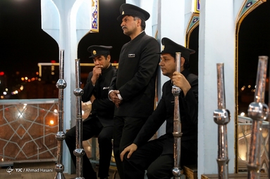 نآیین نقاره ‌زنی در حرم مطهر امام رضا (ع)