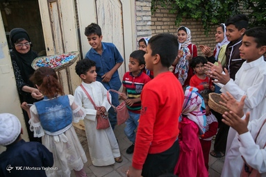 برگزاری آیین سنتی گرگیعان به مناسبت نیمه رمضان در روستای علوه از توابع اهواز - خوزستان