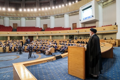 دومین نشست مشترک رئیس جمهور و اعضای هیئت دولت با رئیس و نمایندگان مجلس شورای اسلامی
