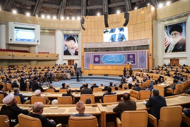 دومین نشست مشترک رئیس جمهور و اعضای هیئت دولت با رئیس و نمایندگان مجلس شورای اسلامی