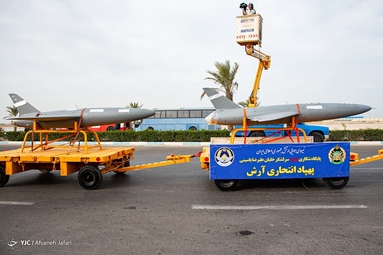 مراسم رژه ۲۹ فروردین سالروز ارتش جمهوری اسلامی ایران - بوشهر