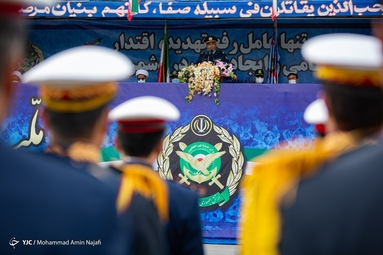 مراسم رژه ۲۹ فروردین سالروز ارتش جمهوری اسلامی ایران - همدان