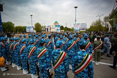مراسم رژه ۲۹ فروردین سالروز ارتش جمهوری اسلامی ایران - همدان
