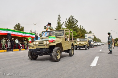 مراسم رژه ۲۹ فروردین سالروز ارتش جمهوری اسلامی ایران - کرمان