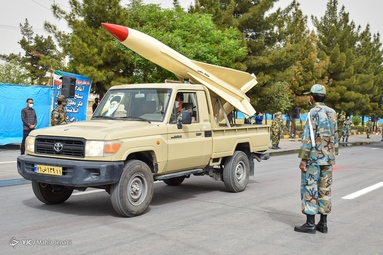 مراسم رژه ۲۹ فروردین سالروز ارتش جمهوری اسلامی ایران - کرمان
