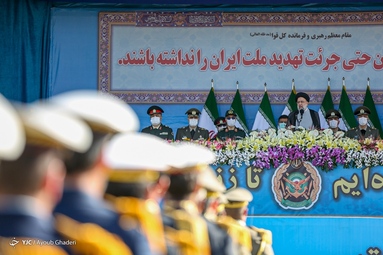 مراسم رژه روز ارتش جمهوری اسلامی ایران - میدان آزادی