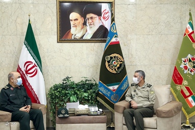 دیدار فرمانده کل سپاه با سرلشکر موسوی به مناسبت روز ارتش