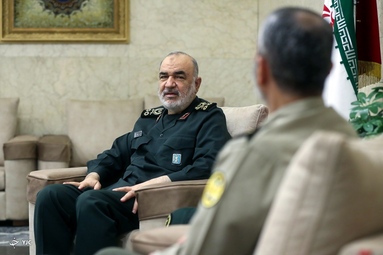 دیدار فرمانده کل سپاه با سرلشکر موسوی به مناسبت روز ارتش