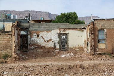 محله سعدی در نزدیکی مقبره سعدی شیرازی وضعیت نابهنجاری دارد که باعث تخریب وجهه فرهنگی منطقه سعدیه شیراز شده است.