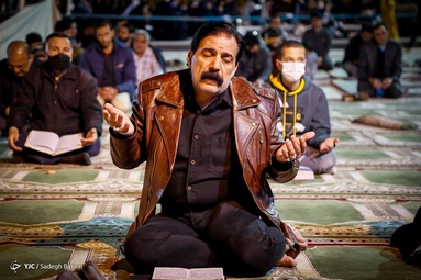 مراسم احیای شب قدر بیست و سوم ماه رمضان ۱۴۰۱ - حرم مطهر حضرت جعفر بن موسی کاظم معروف به «شاهرضا (ع)»