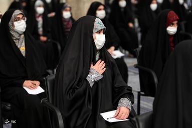 دیدار جمعی از دانشجویان و نمایندگان تشکل‌های دانشجویی با مقام معظم رهبری در حسینیه امام خمینی (ره)