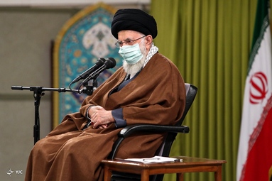 دیدار جمعی از دانشجویان و نمایندگان تشکل‌های دانشجویی با مقام معظم رهبری در حسینیه امام خمینی (ره)