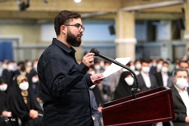دیدار جمعی از دانشجویان و نمایندگان تشکل‌های دانشجویی با مقام معظم رهبری در حسینیه امام خمینی (ره)